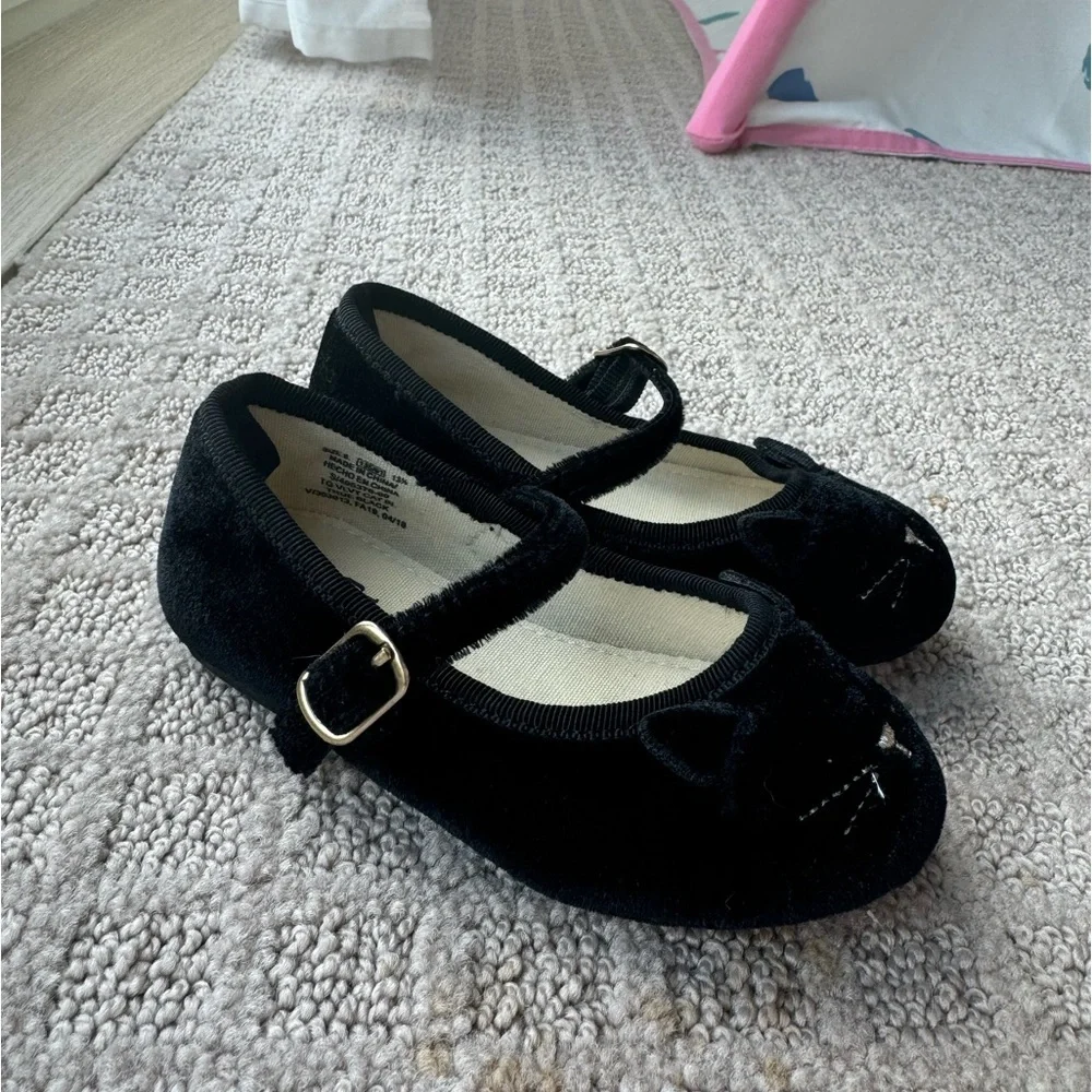 Gap black cat toddler shoes size 6